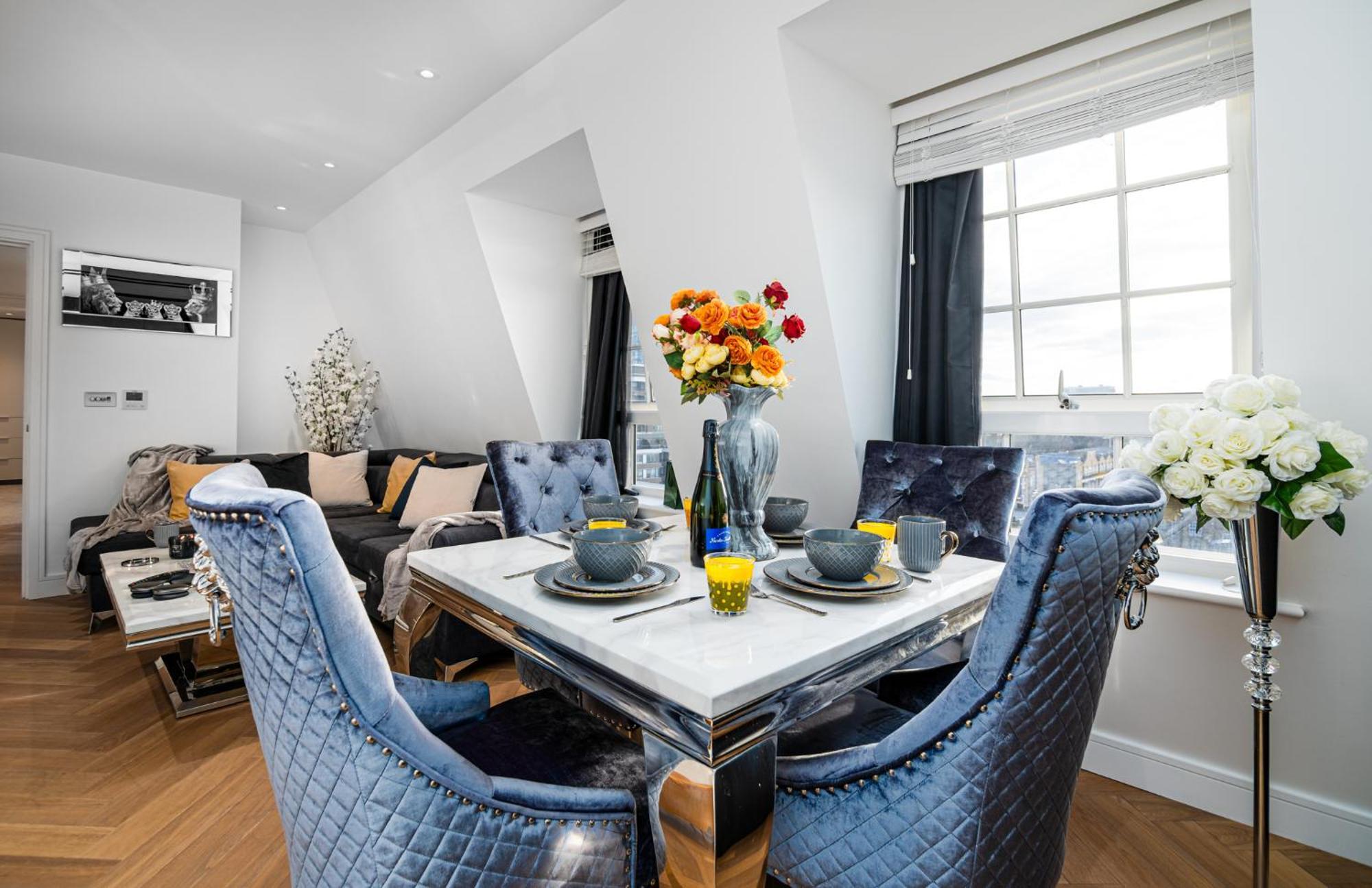 Stunning 1-Bedroom Penthouse In Marble Arch 72 런던 외부 사진