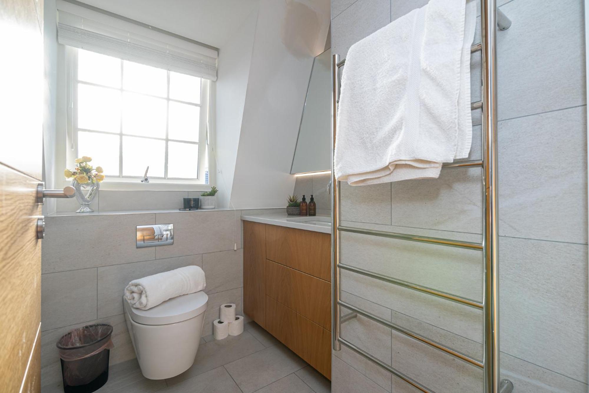 Stunning 1-Bedroom Penthouse In Marble Arch 72 런던 외부 사진